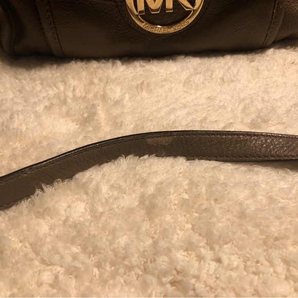 MICHAEL KORS Taupe Leather Satchel Fulton Crossbody Tote Handbag - Picture 4 of 13